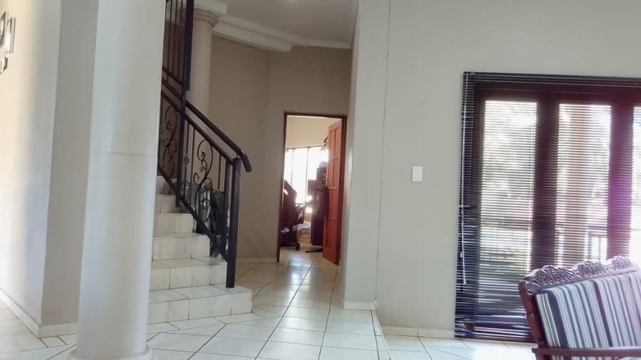 To Let 4 Bedroom Property for Rent in Safari Gardens North West